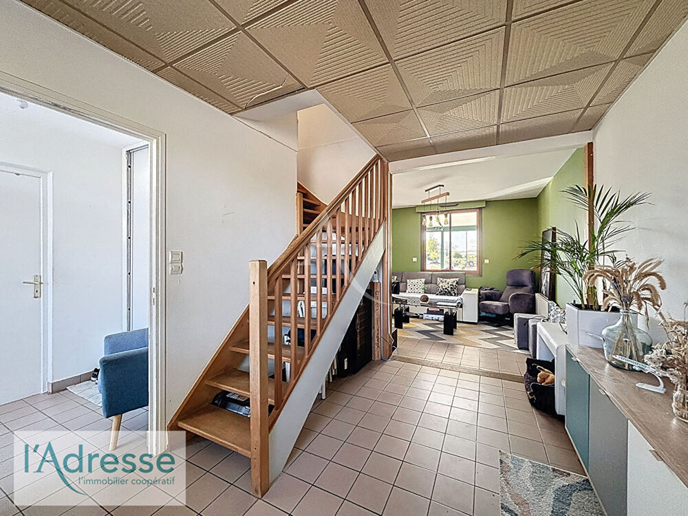 Maison La Bazoge Montpincon 5 pièce(s) 90 m2