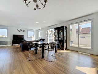 Vente Appartement Proximité de la Gare Part Dieu, Appartement  duplex Lyon 5 pièce(s) 119 m2, dernier étage, 3 chambres, terrasse, garage Lyon 3