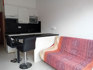  Appartement à louer 3 pièces 37 m²