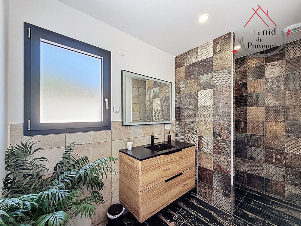 � vendre  Maison B�darrides (84370)