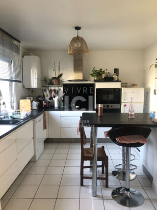  Maison à louer 5 pièces 98 m²