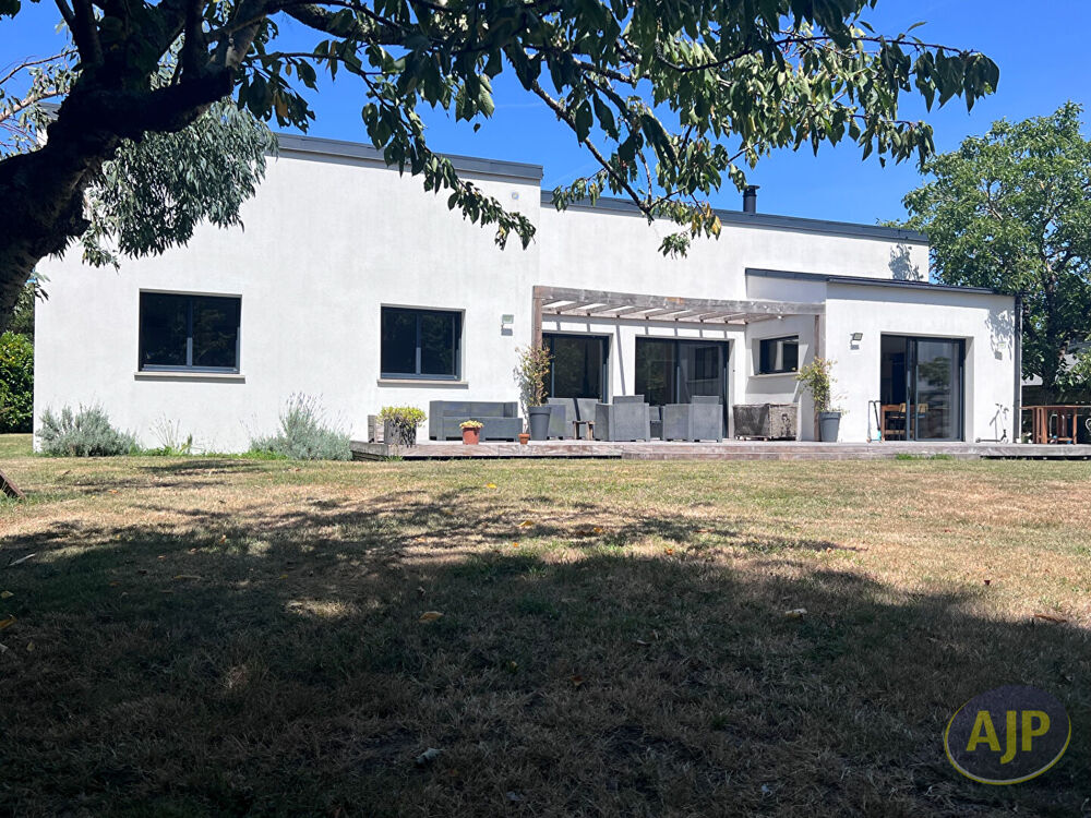 Maison Surzur 6 pièce(s) 150 m2