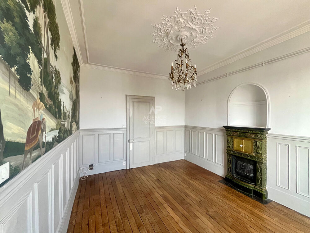 «Versailles Quartier Notre-Dame » Bel appartement familial de 105,77 m², 4 chambres, Charme de l'ancien §