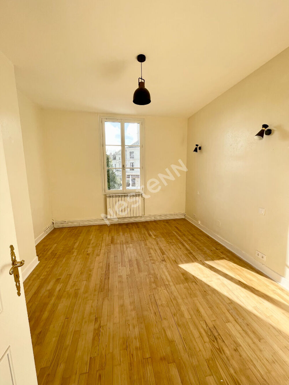 Location Appartement Superbe appartement lumineux en duplex à louer dans l'hyper centre de Loches, au pied des commerces Loches