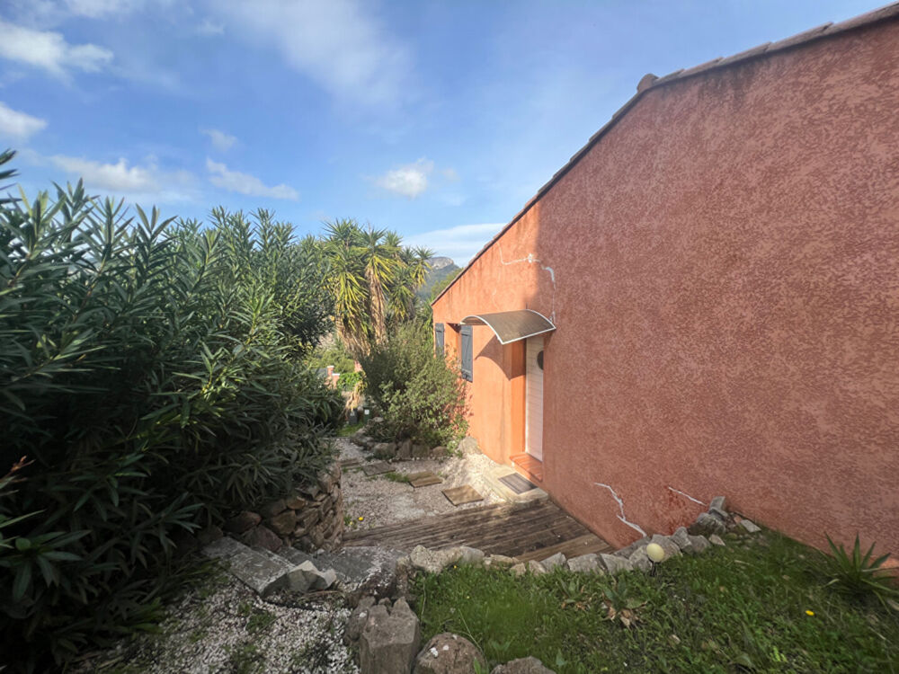 Vente Maison Toulon ouest  Maison de 90 m² avec 3 chambres et une Terrasse 50 m² Toulon