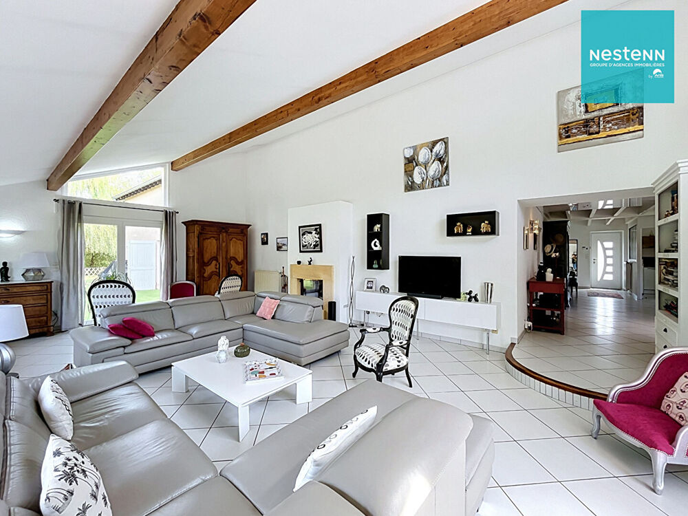 Maison 325 m² habitables - Cadre privilégié - 8000 m² environ de terrain
