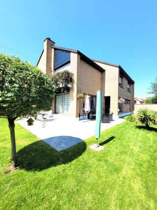  Maison � vendre 10 pi�ces 200 m�