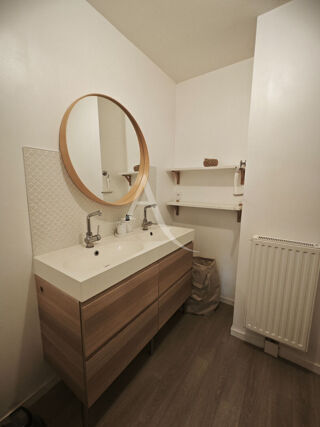  Appartement à louer 3 pièces 66 m²