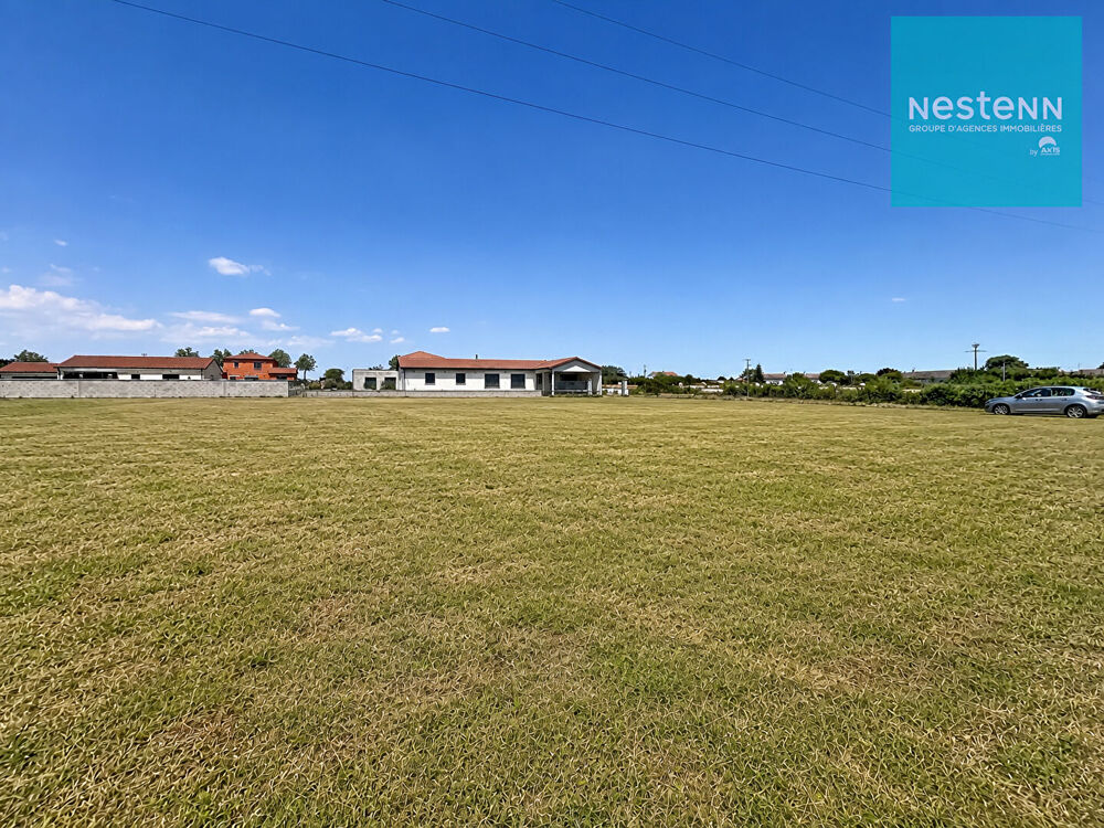 Vente Terrain Ste Agathe La Bouteresse - 2 parcelles d'environ 760 m² chacune - 39 000 euros l'une Sainte agathe la bouteresse