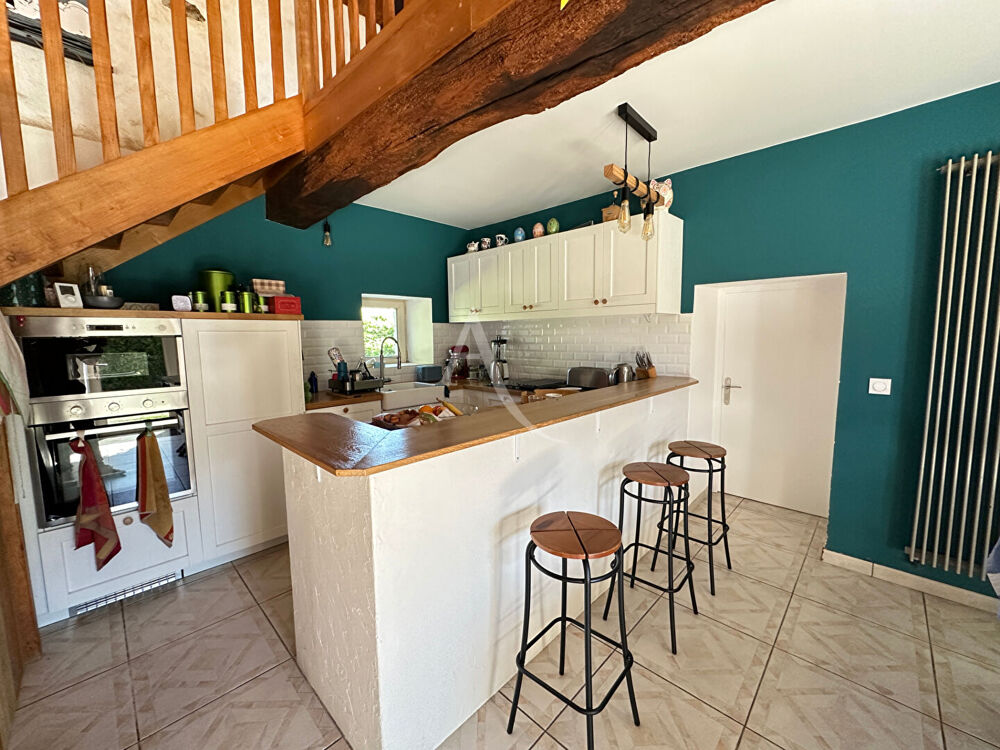 Vente Maison Maison en pierre 3 chambres + mezzanine 154 m² à vendre dans un hameau d'Aizenay Aizenay