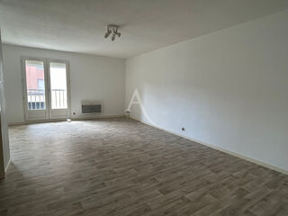  Appartement à louer 3 pièces 64 m²
