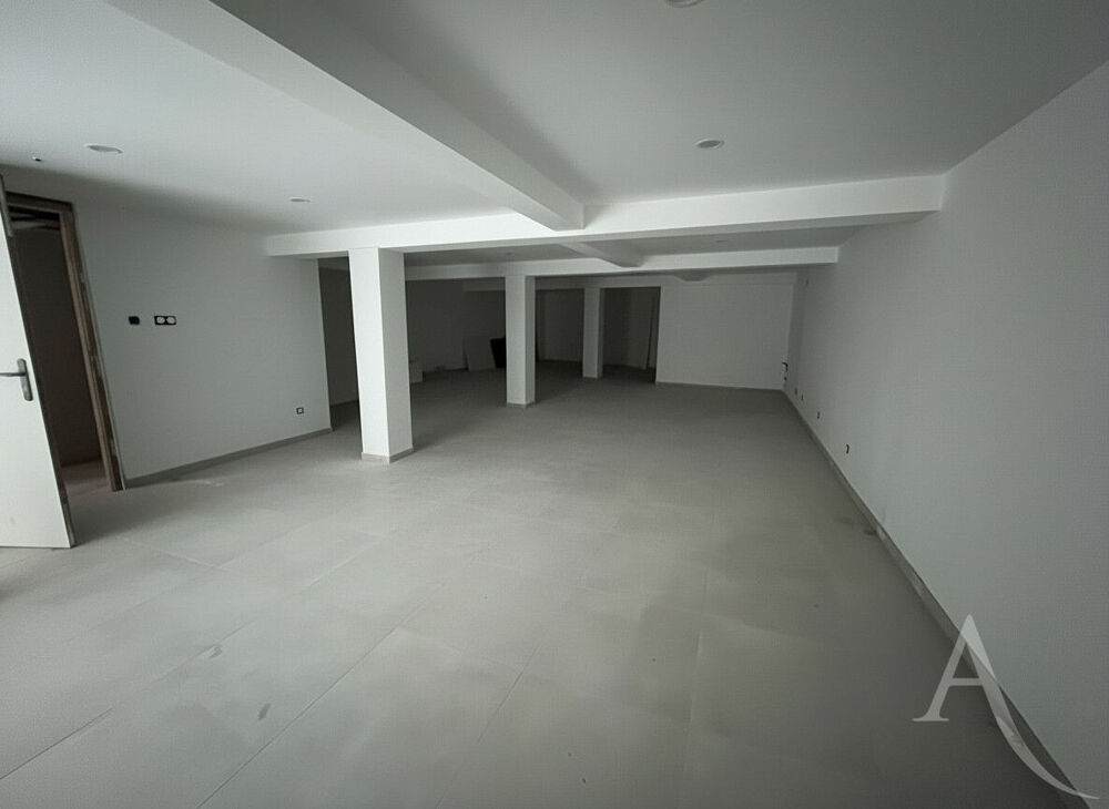 Vente Immeuble Immeuble Puttelange Aux Lacs 12 pièce(s) 330 m2 Puttelange aux lacs