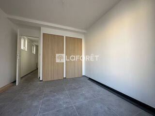  Appartement à louer 2 pièces 31 m²