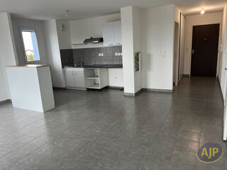  Appartement à louer 3 pièces 67 m²
