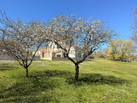   Maison Saint Vincent Rive D Olt Maison - 4 pi�ce(s) - 126 m�