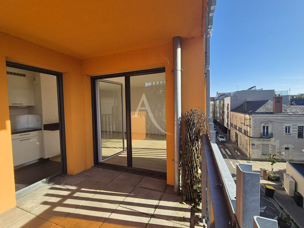 Appartement T3 Nantes, rue de Crucy avec terrasse et garage