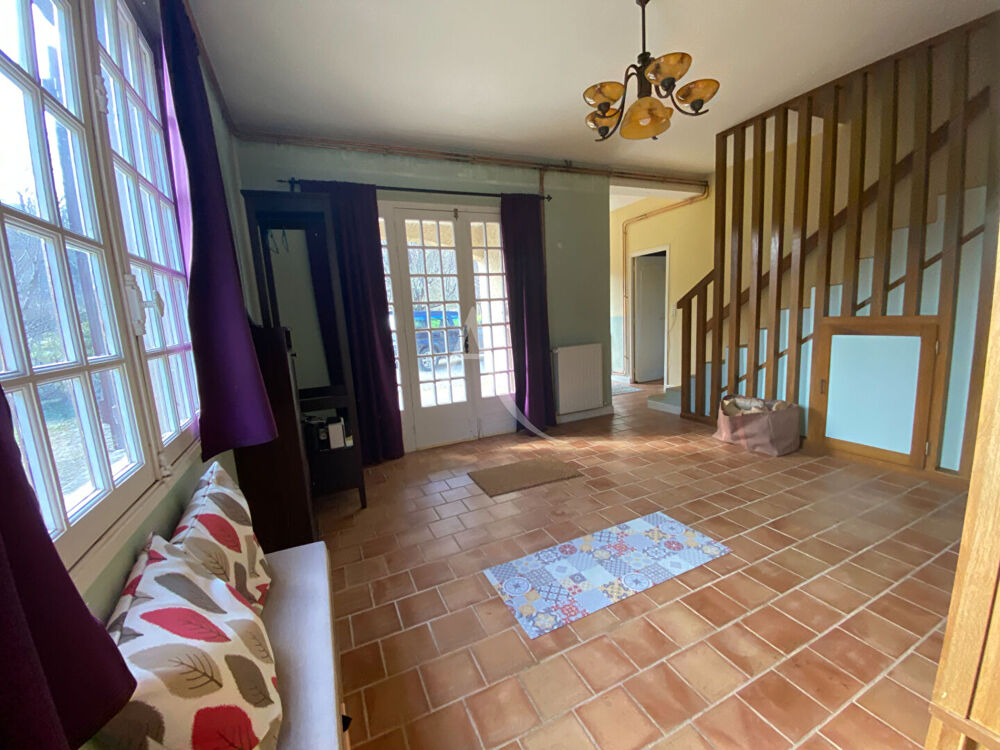 Belle maison de 250m² avec piscine dans environnement privilégié