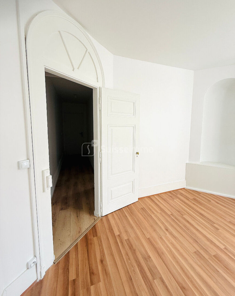 Vente Appartement Appartement révové  3 pièce(s) 62.40 m2/parking Les auxons