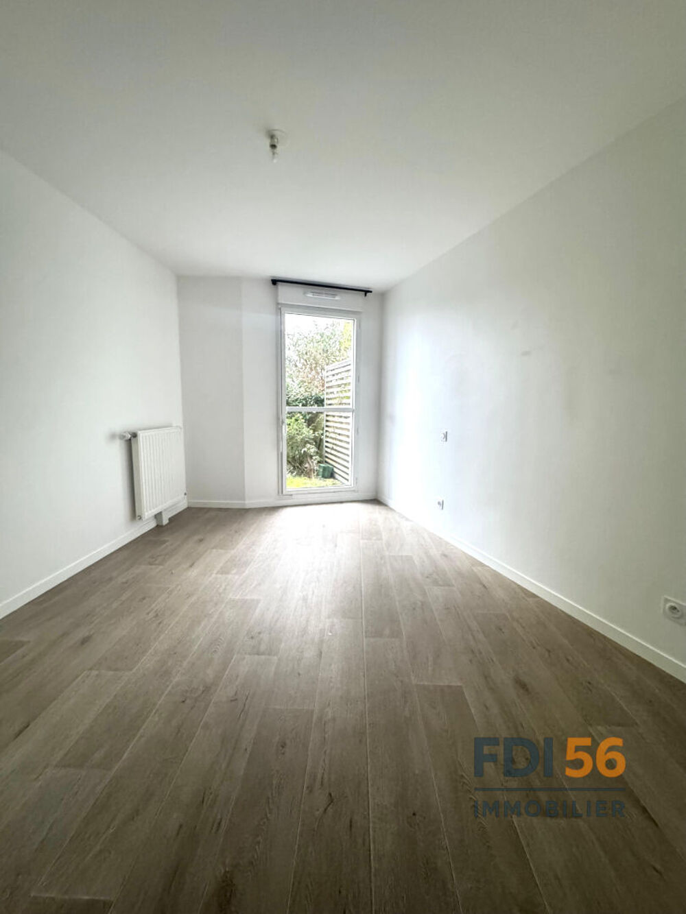 Vente Appartement A VENDRE - PLOEMEUR CENTRE - PMR -APPARTEMENT 2 PIÈCES  - TERRASSE - JARDIN - PARKING COUVERT Ploemeur