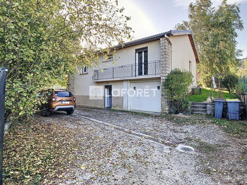 Maison sur sous-sol Langres 6 pièce(s) 152 m² 170500 Langres (52200)