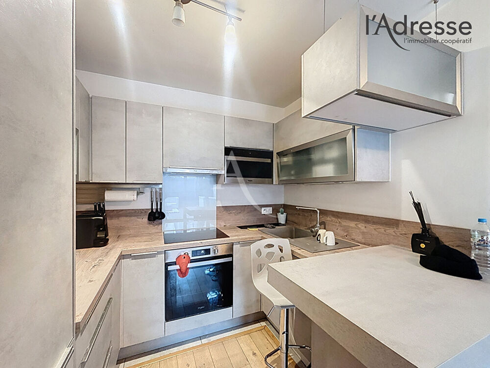 Vente Appartement Quartier république - Appartement 3 pièces 63m² avec terrasse de 22m² - Parking en sus Suresnes
