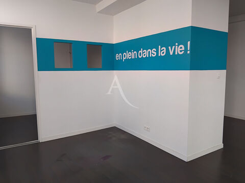 Bureaux Thouarce 37 m2 480 49380 Thouarce