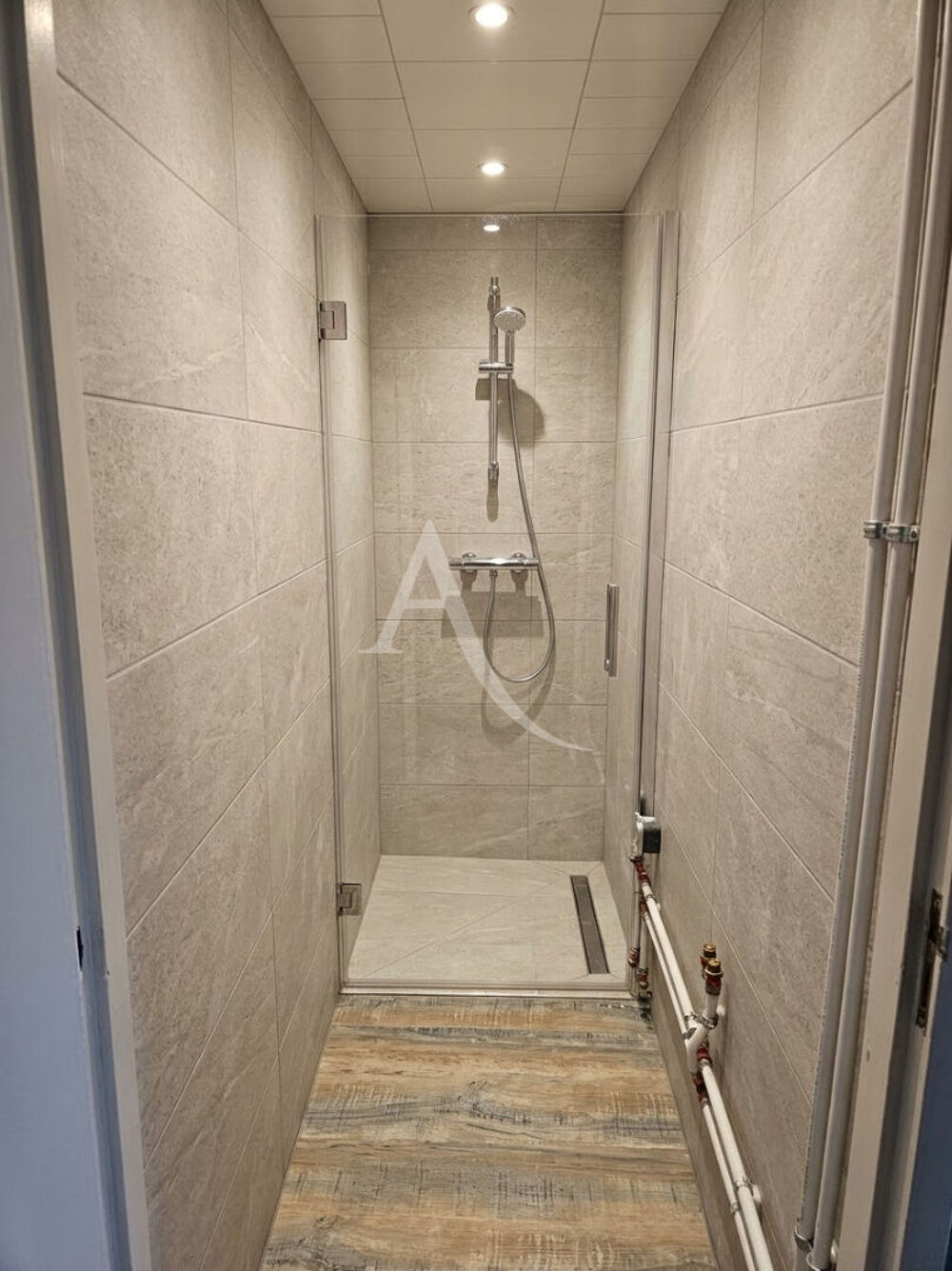 Vente Appartement Local commercial avec autorisation studio au coeur du Pradet avec parking ! Le pradet