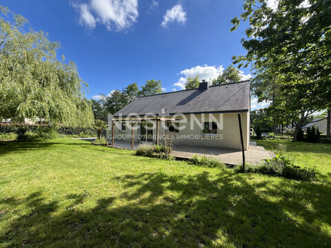   Maison de plain pied � vendre - Saint Guyomard - 110 m� - 3 chambres - 1 bureau - 960 m� de terrain Maison - 6 pi�ce(s) - 110 m�