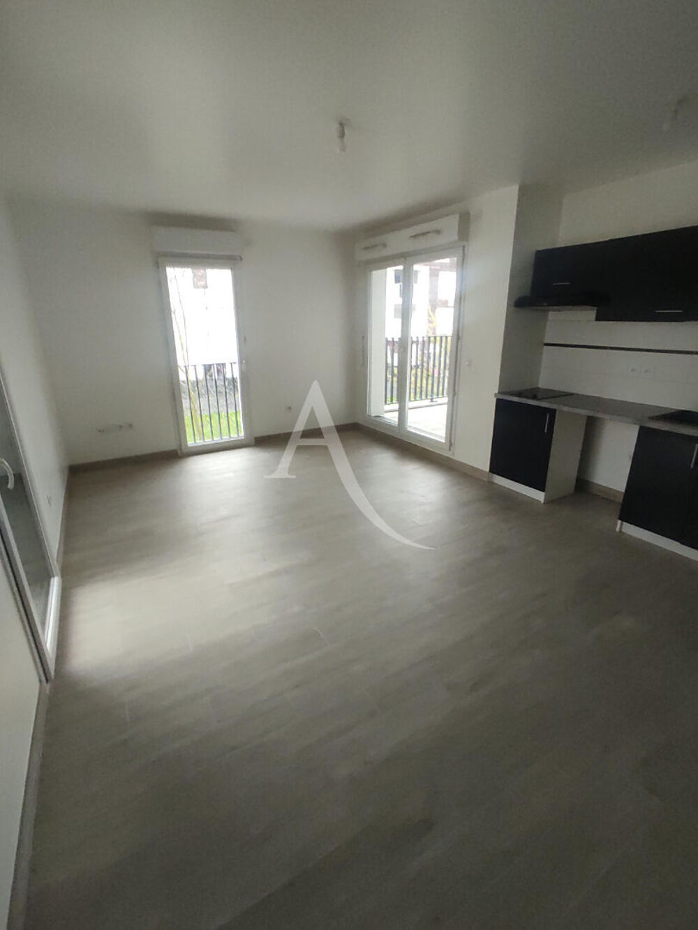 Location Appartement Appartement  3 pièces 58.45 m2 Ris orangis
