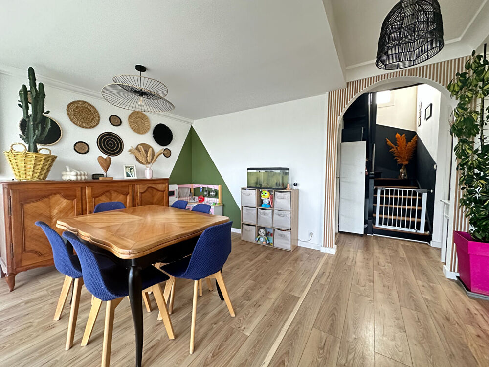Vente Maison MAISON FAMILIALE ENTIÈREMENT RÉNOVÉE AVEC 5 CHAMBRES - SAINT-BRIEUC Saint brieuc