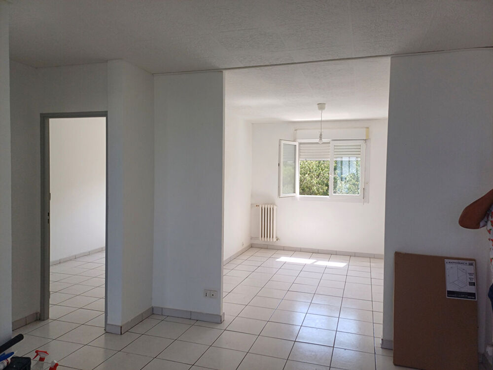 Location Appartement Appartement SETE   4 pièce(s)   73.57 m2 Sete