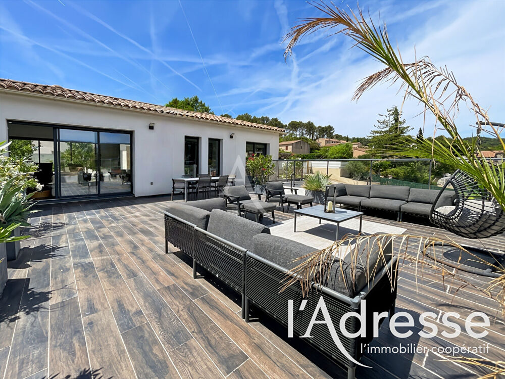 Vente Maison Maison La Destrousse - 5 pièces - 165m2 La destrousse
