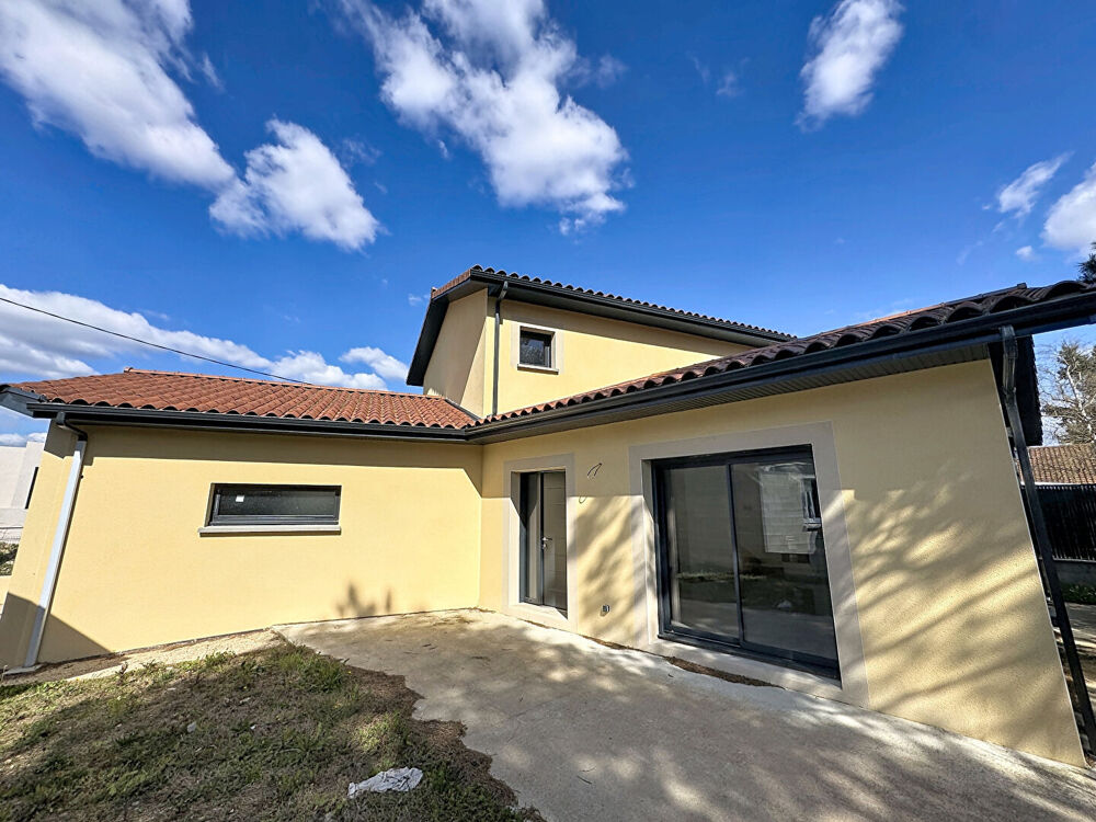 Maison 4 pièces 102 m² · à Villefontaine · 102 m² · 349 900 €