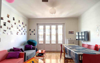 Appartement à louer 5 pièces 108 m²