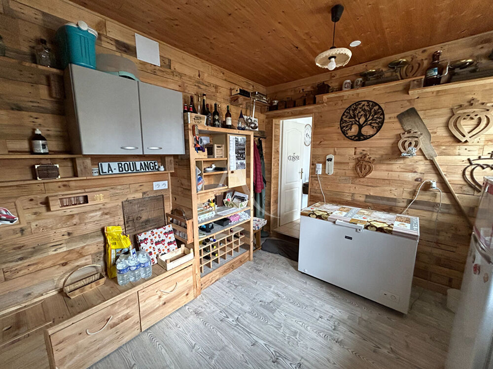 Maison Villeneuve En Retz 8 pièce(s) 146 m2