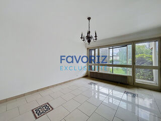  Appartement à louer 5 pièces 86 m²
