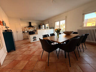  Maison � louer 8 pi�ces 198 m�