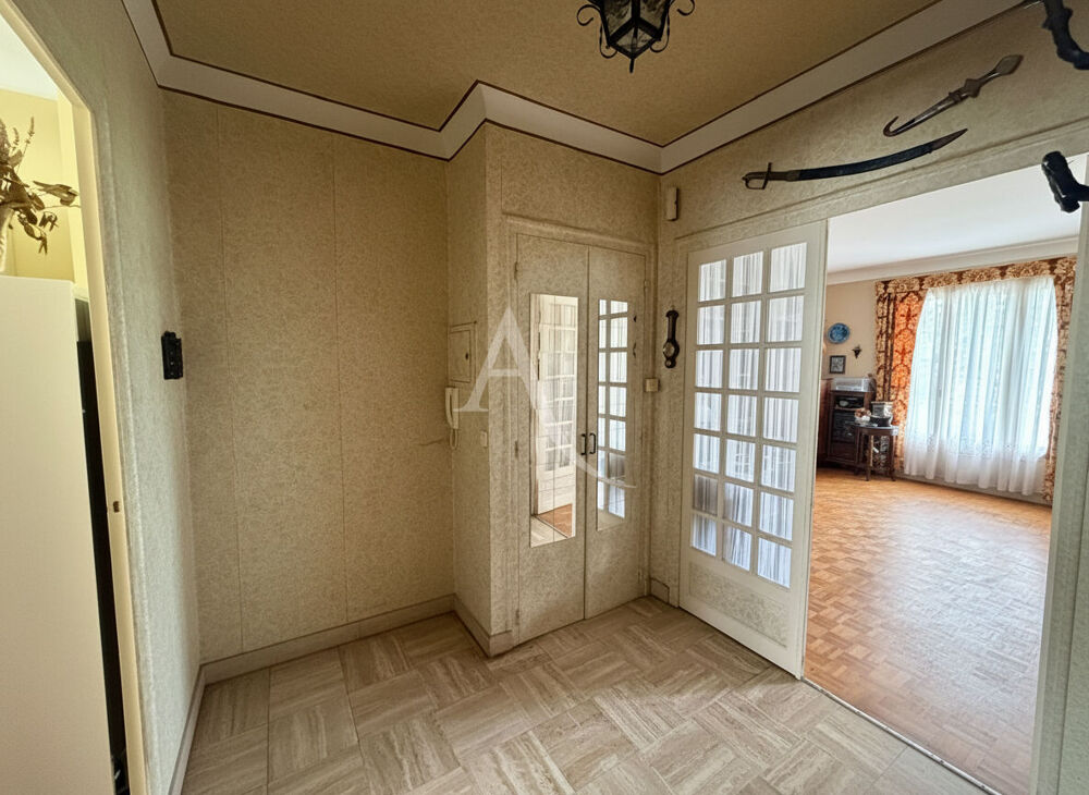 Nantes Appartement 104 m², 4 chambres, grande terrasse, garage + dépendances