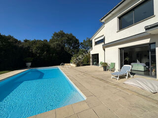  Maison à vendre 10 pièces 360 m²