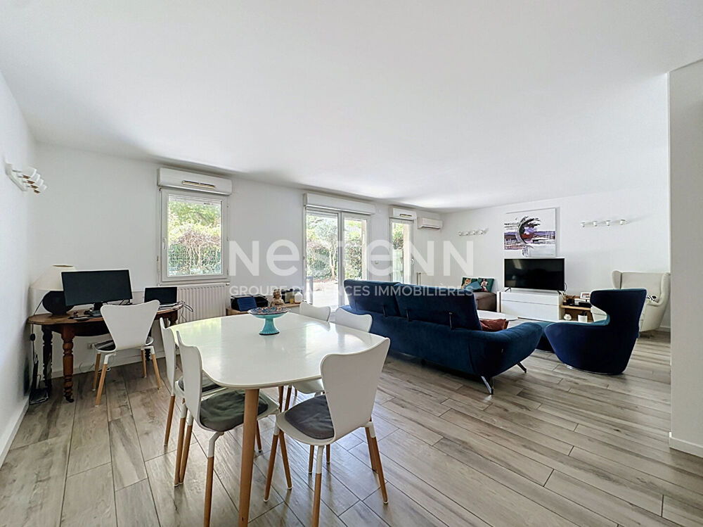 Appartement rez de jardin 4 pièces 3 chambres avec 2 terrasses et une cave - 69008 LYON