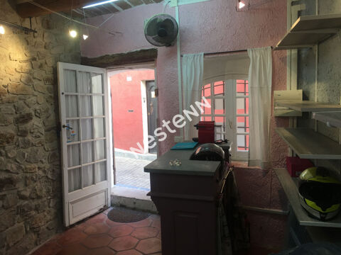 Local commercial &agrave; louer au coeur du village du Castellet - 10 m&sup2; 358 83330 Le castellet