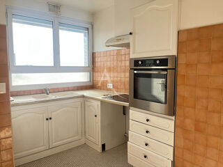  Appartement � louer 4 pi�ces 76 m�