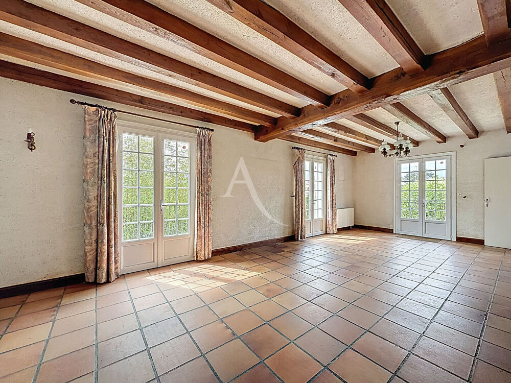 Maison familiale BRIOLLAY - 4 chambres - terrain constructible