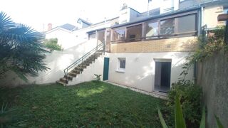  Maison  louer 8 pices 195 m