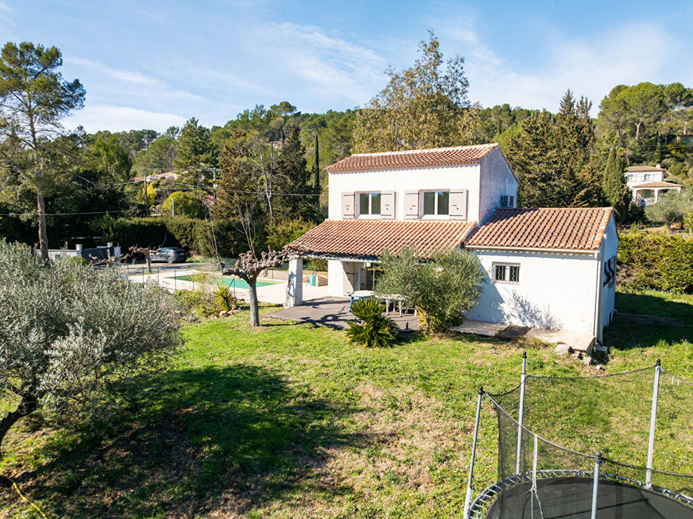Vente Maison EXCLUSIVITÉ - Maison à Lorgues T4 sur 2145 m² de terrain avec une belle piscine et garage Lorgues