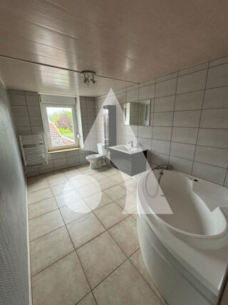  Immeuble  vendre 7 pices 216 m