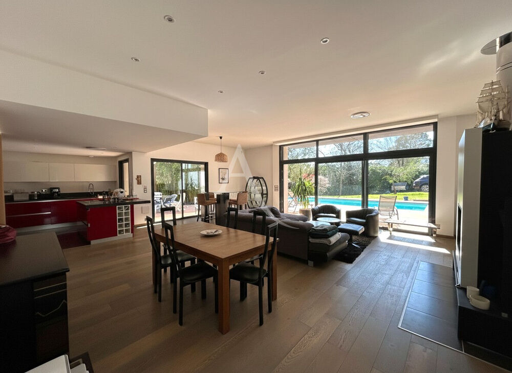 Vente Maison Contemporaine de 215m²  avec piscine et triple garage Orvault Petit-Chantilly Orvault