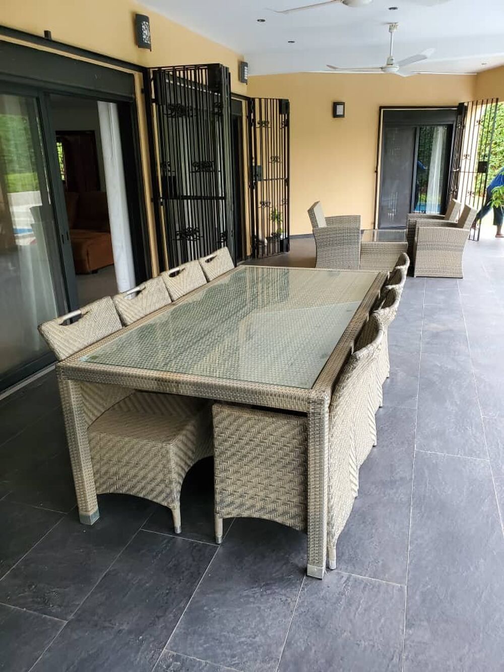 Location Maison A LOUER SPACIEUSE VILLA MEUBLEE DE 4 CHAMBRES AVEC PISCINE EN RÉSIDENCE A SALY Saly (Senegal)