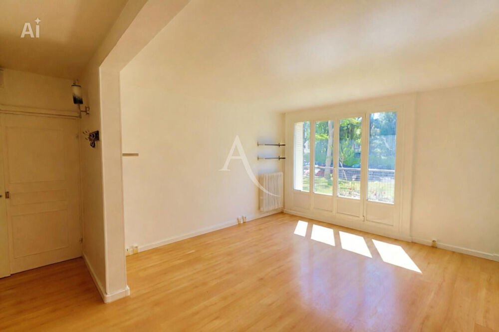 Appartement 3 pièces 53 m² · à Chatou · 53 m² · 250 000 €