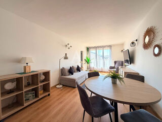  Appartement à louer 5 pièces 88 m²